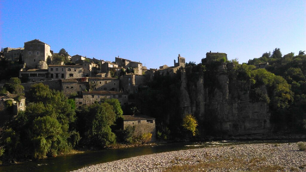 Village de Balazuc en Ardèche